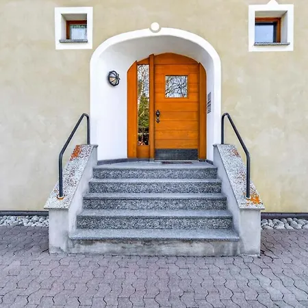 Alpine Flat Near Sankt Moritz Apartment *