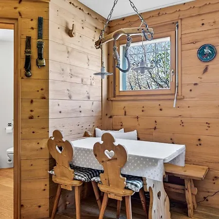 Alpine Flat Near Sankt Moritz Appartement *
